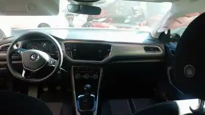 Sloopvoertuig volkswagen t-roc (a11, d11) 1.0 tsi van het jaar 2021 aangedreven dlaa