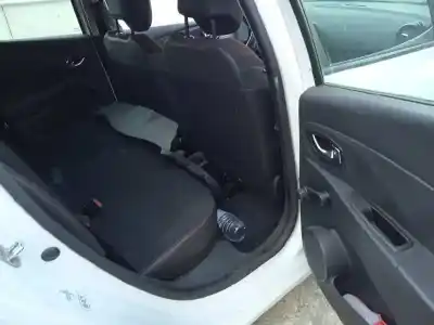 Sloopvoertuig renault clio iv authentique van het jaar 2014 aangedreven k9k612