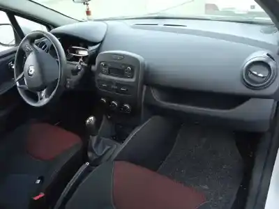 Sloopvoertuig renault clio iv authentique van het jaar 2014 aangedreven k9k612