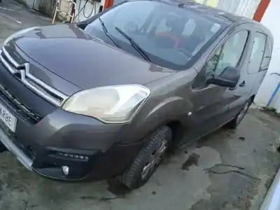 Veículo de Sucata citroen berlingo station wagon live edition do ano 2016 alimentado bh02