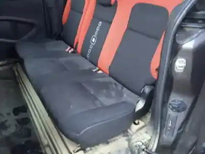 Veículo de Sucata citroen berlingo station wagon live edition do ano 2016 alimentado bh02