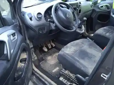 Veículo de Sucata citroen berlingo station wagon live edition do ano 2016 alimentado bh02