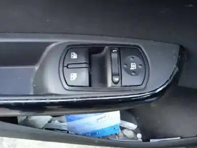 Scrapping Vehicle opel corsa e s-d / cadra12 / bx2e6ah7j5 of the year 2015 powered b14xer