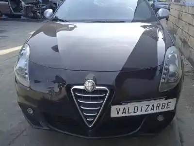 Veículo de Sucata alfa romeo giulietta (191) distinctive do ano 2011 alimentado 940a5000