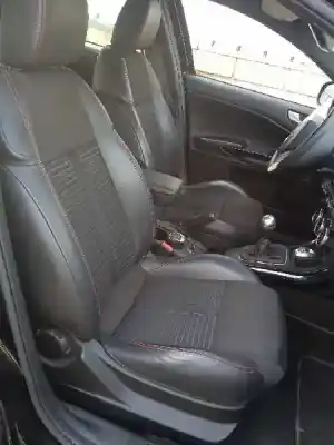 Veículo de Sucata alfa romeo giulietta (191) distinctive do ano 2011 alimentado 940a5000