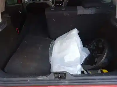 Veículo de Sucata renault clio iv technofeel do ano 2014 alimentado h4b400