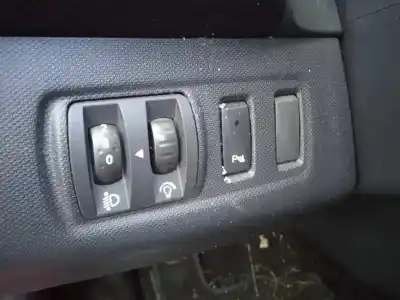 Veículo de Sucata renault clio iv technofeel do ano 2014 alimentado h4b400