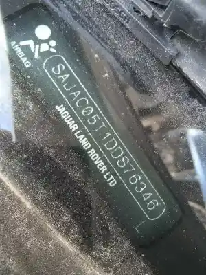 Veículo de Sucata jaguar xf i (x250) 2.2 d do ano 2013 alimentado 224dt