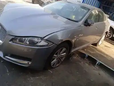 Veículo de Sucata jaguar xf i (x250) 2.2 d do ano 2013 alimentado 224dt