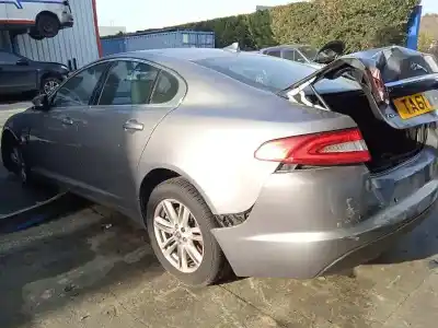 Veículo de Sucata jaguar xf i (x250) 2.2 d do ano 2013 alimentado 224dt