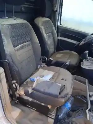 Sloopvoertuig renault kangoo express 1.5 dci van het jaar 2014 aangedreven k9k608