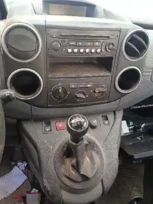 Veículo de Sucata peugeot partner kasten confort pack l2 do ano 2011 alimentado 9h02