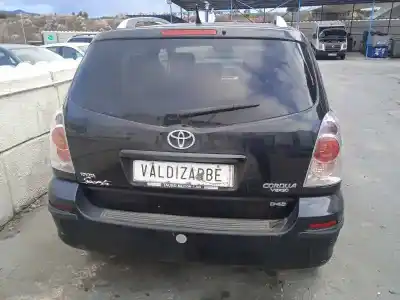 Veículo de Sucata toyota corolla verso (r1) 2.2 d-4d sport do ano 2006 alimentado 2adfhv