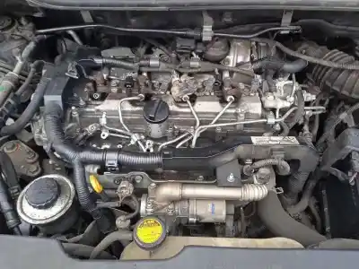 Veículo de Sucata toyota corolla verso (r1) 2.2 d-4d sport do ano 2006 alimentado 2adfhv