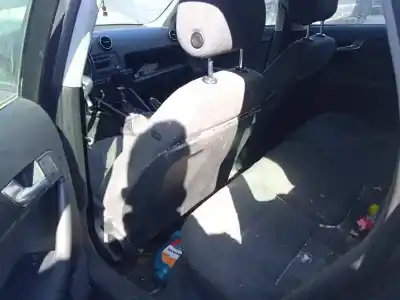 Véhicule à la ferraille audi a3 sportback (8p) 2.0 tdi ambiente de l'année 2008 alimenté bkd