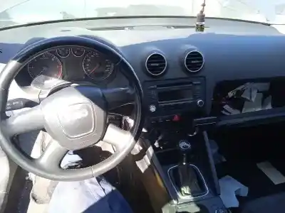 Véhicule à la ferraille audi a3 sportback (8p) 2.0 tdi ambiente de l'année 2008 alimenté bkd