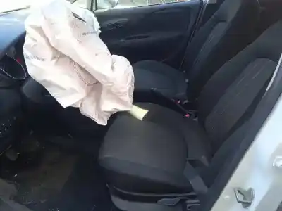 Veículo de Sucata fiat punto (199) easy do ano 2015 alimentado 199a9000