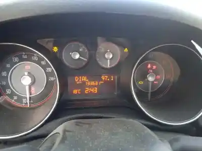 Veículo de Sucata fiat punto (199) easy do ano 2015 alimentado 199a9000