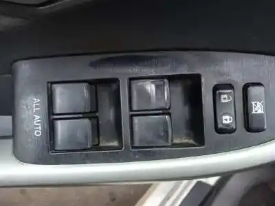 Здавання транспортного засобу toyota prius (nhw30) plug-in hybrid advance року 2012 потужний 2zr