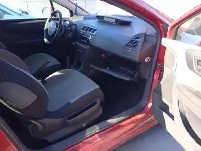 Scrapping Vehicle citroen c4 coupe vtr of the year 2005 powered nfu