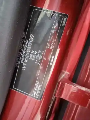 Veículo de Sucata volvo v60 kombi 2.0 diesel cat do ano 2011 alimentado d5204t2