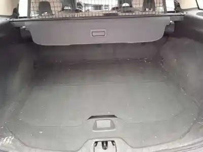 Veículo de Sucata volvo v60 kombi 2.0 diesel cat do ano 2011 alimentado d5204t2