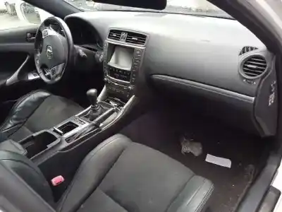 Здавання транспортного засобу lexus is200 (ds2/is2) 200d року 2011 потужний 2adftv