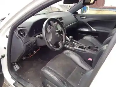 Здавання транспортного засобу lexus is200 (ds2/is2) 200d року 2011 потужний 2adftv