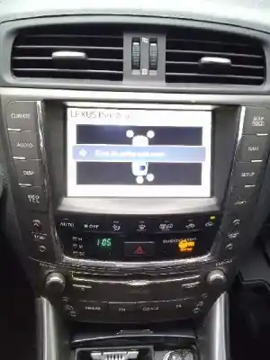 Здавання транспортного засобу lexus is200 (ds2/is2) 200d року 2011 потужний 2adftv