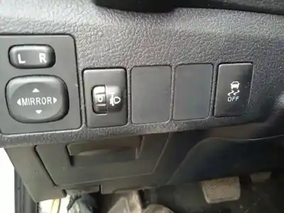 Scrapping Vehicle toyota auris active of the year 2013 powered 1zr