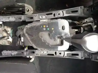 Scrapping Vehicle toyota auris active of the year 2013 powered 1zr