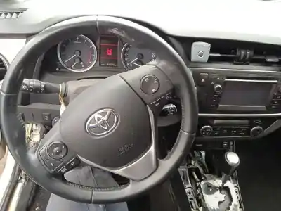 Scrapping Vehicle toyota auris active of the year 2013 powered 1zr
