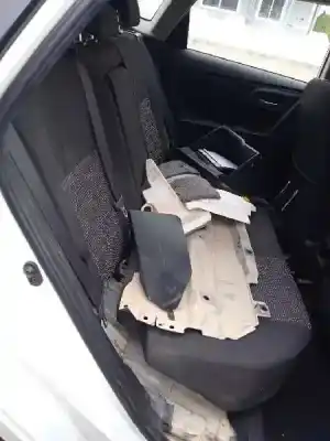 Scrapping Vehicle toyota auris active of the year 2013 powered 1zr