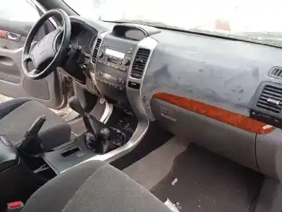 Veículo de Sucata toyota land cruiser (j12) 3.0 d4-d vxl do ano 2007 alimentado 1kdftv