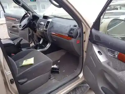 Veículo de Sucata toyota land cruiser (j12) 3.0 d4-d vxl do ano 2007 alimentado 1kdftv