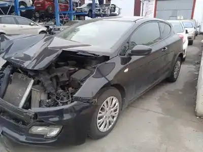 Здавання транспортного засобу kia cee´d 1.6 crdi cat року 2014 потужний d4fb
