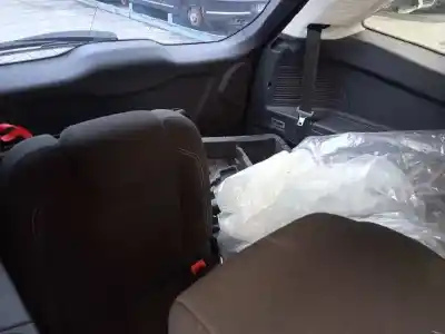 Veicolo di demolizione ford grand c-max (ceu) trend dell'anno 2016 alimentato m1dd