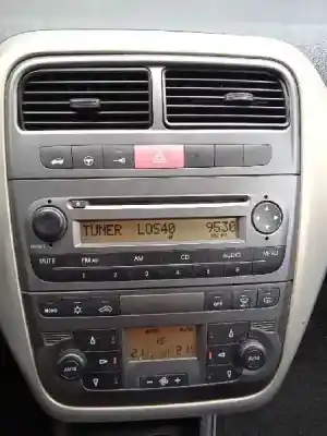 Veículo de Sucata fiat grande punto (199) 1.3 16v jtd cat do ano 2006 alimentado 199a2000