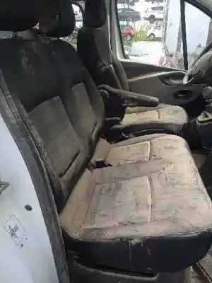 Veículo de Sucata renault trafic combi combi 9 l2h1 2.9t (8/9 plazas) largo do ano 2018 alimentado r9m413