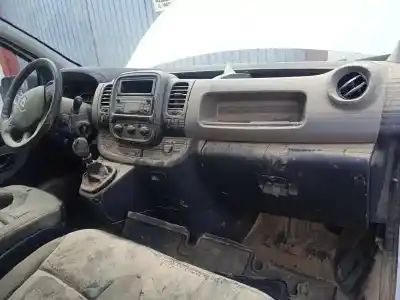 Veículo de Sucata renault trafic combi combi 9 l2h1 2.9t (8/9 plazas) largo do ano 2018 alimentado r9m413