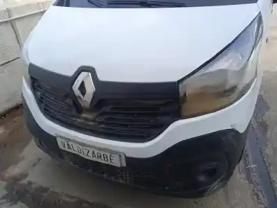 Veículo de Sucata renault trafic combi combi 9 l2h1 2.9t (8/9 plazas) largo do ano 2018 alimentado r9m413