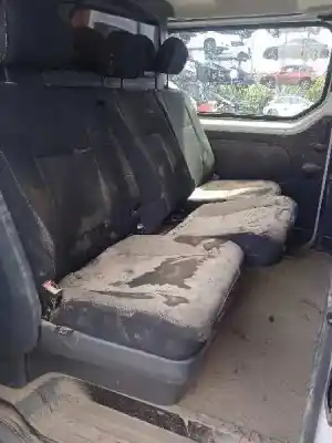 Veículo de Sucata renault trafic combi combi 9 l2h1 2.9t (8/9 plazas) largo do ano 2018 alimentado r9m413