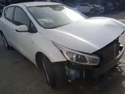 Veículo de Sucata kia pro cee´d (jd) 1.4 crdi 90 do ano 2017 alimentado d4fc