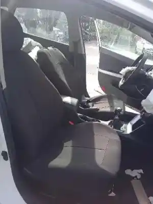 Veículo de Sucata kia pro cee´d (jd) 1.4 crdi 90 do ano 2017 alimentado d4fc