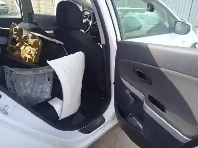 Veículo de Sucata kia pro cee´d (jd) 1.4 crdi 90 do ano 2017 alimentado d4fc