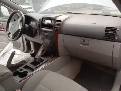 Verschrottungsfahrzeug kia sorento i (jc) 2.5 crdi des jahres 2004 angetrieben d4cb