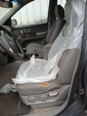 Verschrottungsfahrzeug kia sorento i (jc) 2.5 crdi des jahres 2004 angetrieben d4cb