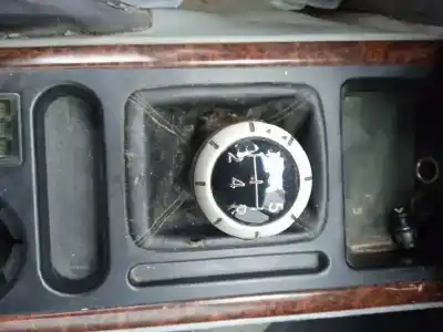 Verschrottungsfahrzeug kia sorento i (jc) 2.5 crdi des jahres 2004 angetrieben d4cb