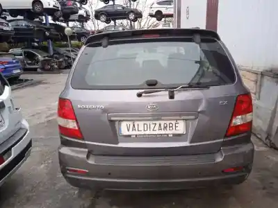 Verschrottungsfahrzeug kia sorento i (jc) 2.5 crdi des jahres 2004 angetrieben d4cb