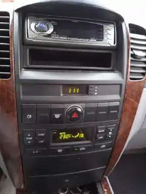 Verschrottungsfahrzeug kia sorento i (jc) 2.5 crdi des jahres 2004 angetrieben d4cb